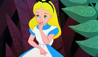 Personagem Alice no filme Alice no País das Maravilhas