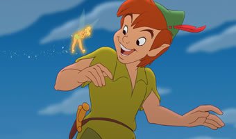 Reprodução Disney | Peter Pan Cena de filme 'Peter Pan' em que Peter voa conversando com Sininho