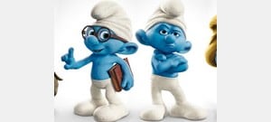 Imagem de dois personagens do filme Smurfs.