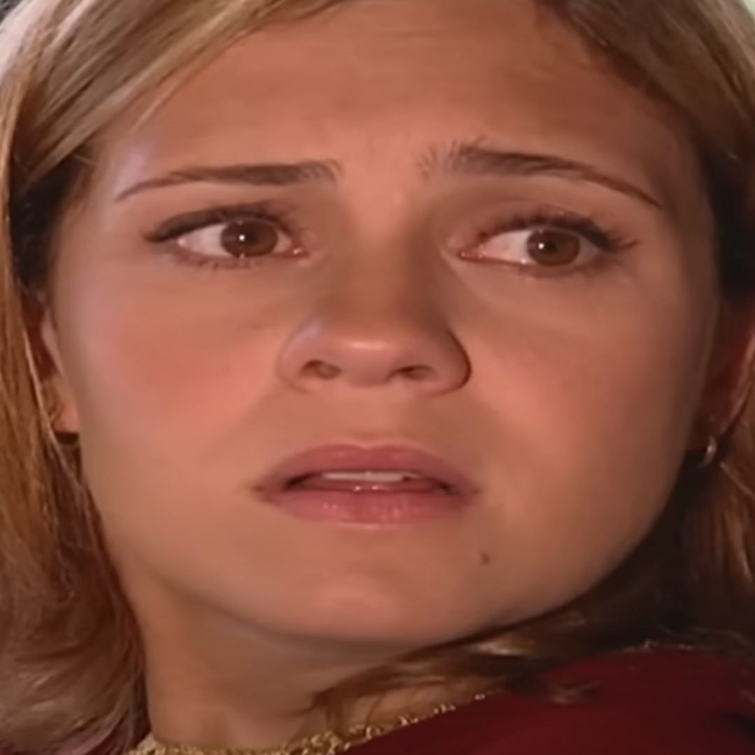 Imagem do trecho da novela coração de estudante em que Adriana Esteves fez o papel de Amelinha - Biografia de Adriana Esteves