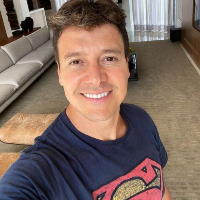 Reprodução internet Rodrigo Faro em apresentação de programa 'O melhor do Brasil'