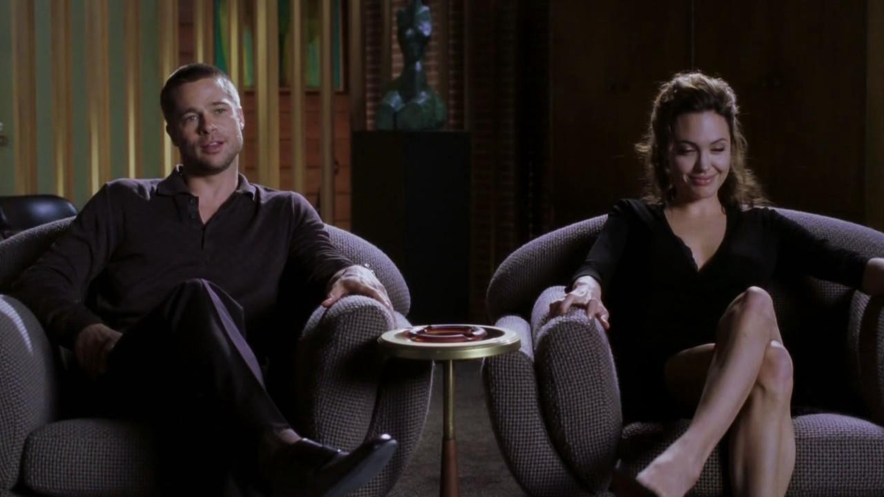 Reprodução/ 20th Century Fox Angelina Jolie e Brad Pitt juntos durante o filme Sr. e Sra. Smith