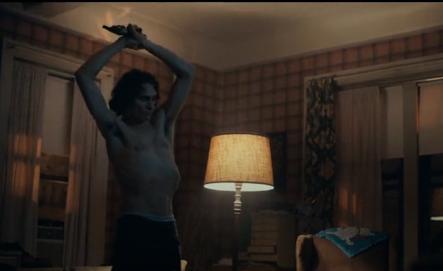Coringa / Reprodução AdoroCinema Imagem de uma cena do filme 'Coringa'.