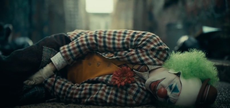 Coringa / Reprodução AdoroCinema Imagem de uma cena do filme 'Coringa'.