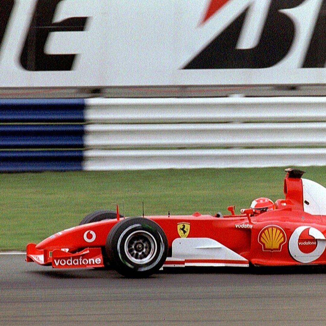 Foto de Michael Schumacher em carro de corrida