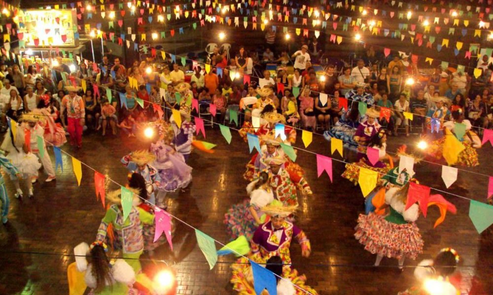 Dança de quadrilha vista de cima