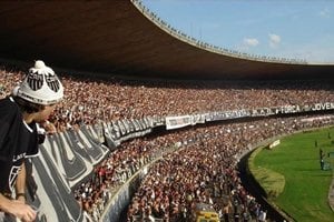 Foto de torcida do time Atlético Mineiro no estádio