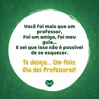Criança escrevendo 'ABC' na lousa.