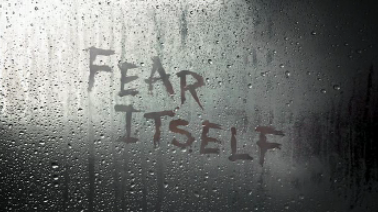 Thumbnail do trailer de 'Fear Itself'