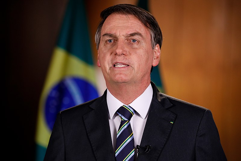 Bolsonaro se pronunciando no Palácio do Planalto