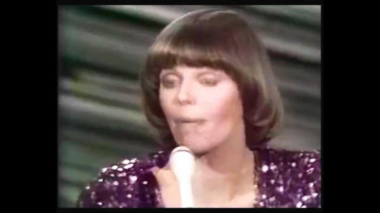 Capa do vídeo 'Captain and Tennille - Love Will Keep Us Together'
