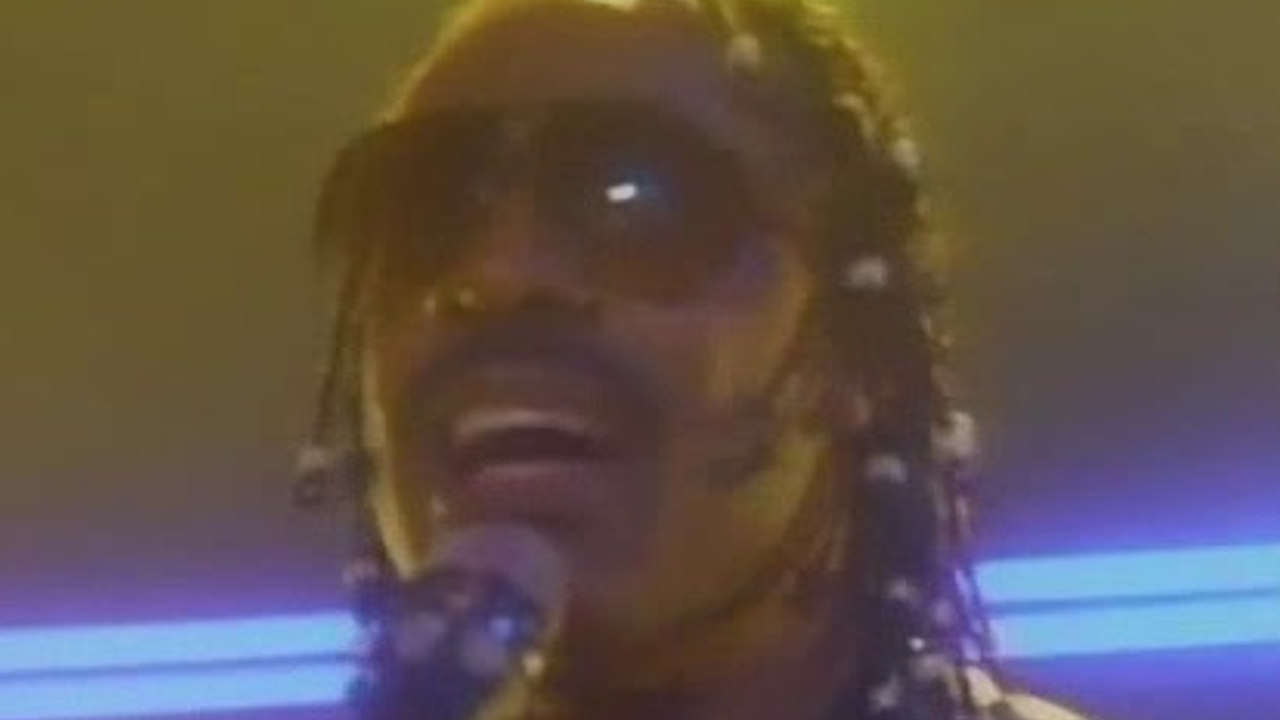 Capa do vídeo 'Stevie Wonder - Part-Time Lover'