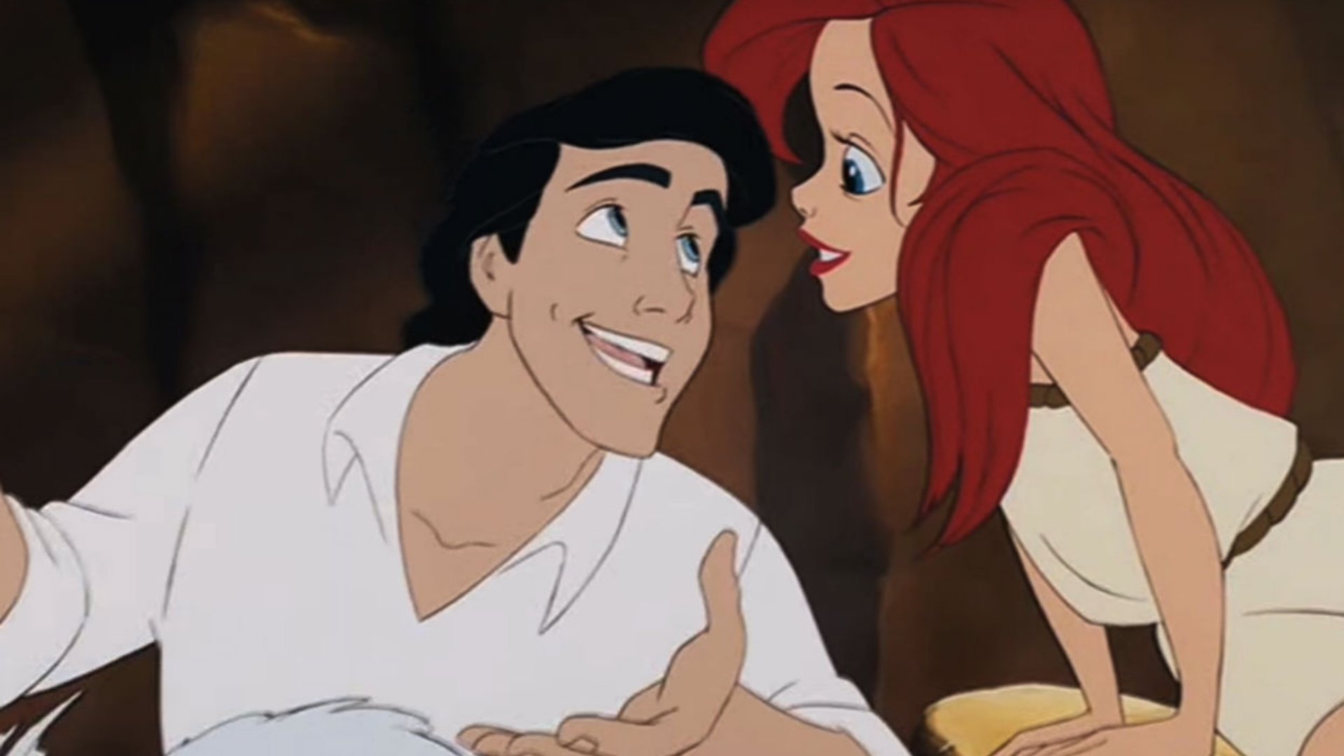 Ariel e o príncipe Eric juntos enquanto conversam