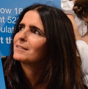 Ficheiro: Wikipedia Malu Mader olhando para o lado