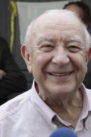 Ficheiro: Wikipedia Sérgio Duarte sorrindo