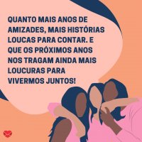 Pxfuel Meninos escorregando em lona com água e sabão estendida em terreno com rampa, sobre um gramado.