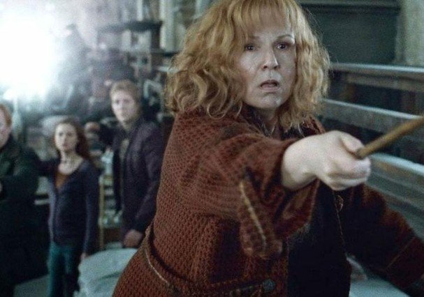 Julie Walters como Molly Weasley em Harry Potter e as Relíquias da Morte: Parte 2