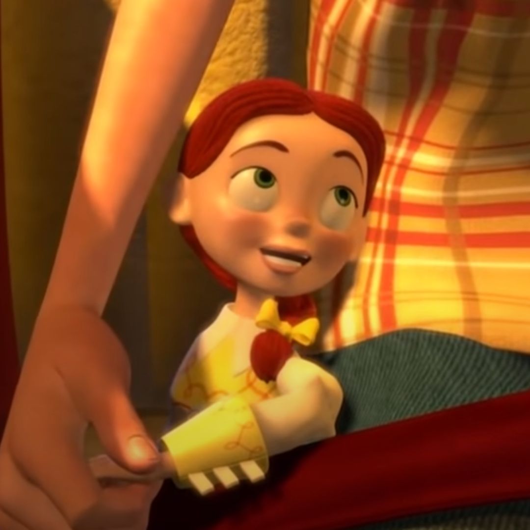 Imagem de um trecho de Toy Story em que Jessie está relembrando sua vida com a antiga dona - 10 aprendizados que Toy Story nos deixou