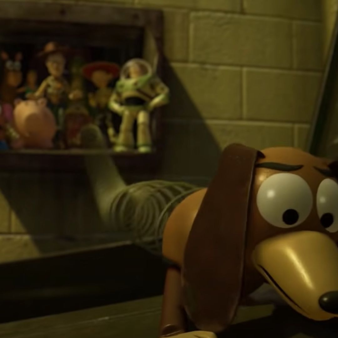 Imagem do momento de Toy Story em que os bonecos tentam fugir da escola - 10 aprendizados que Toy Story nos deixou