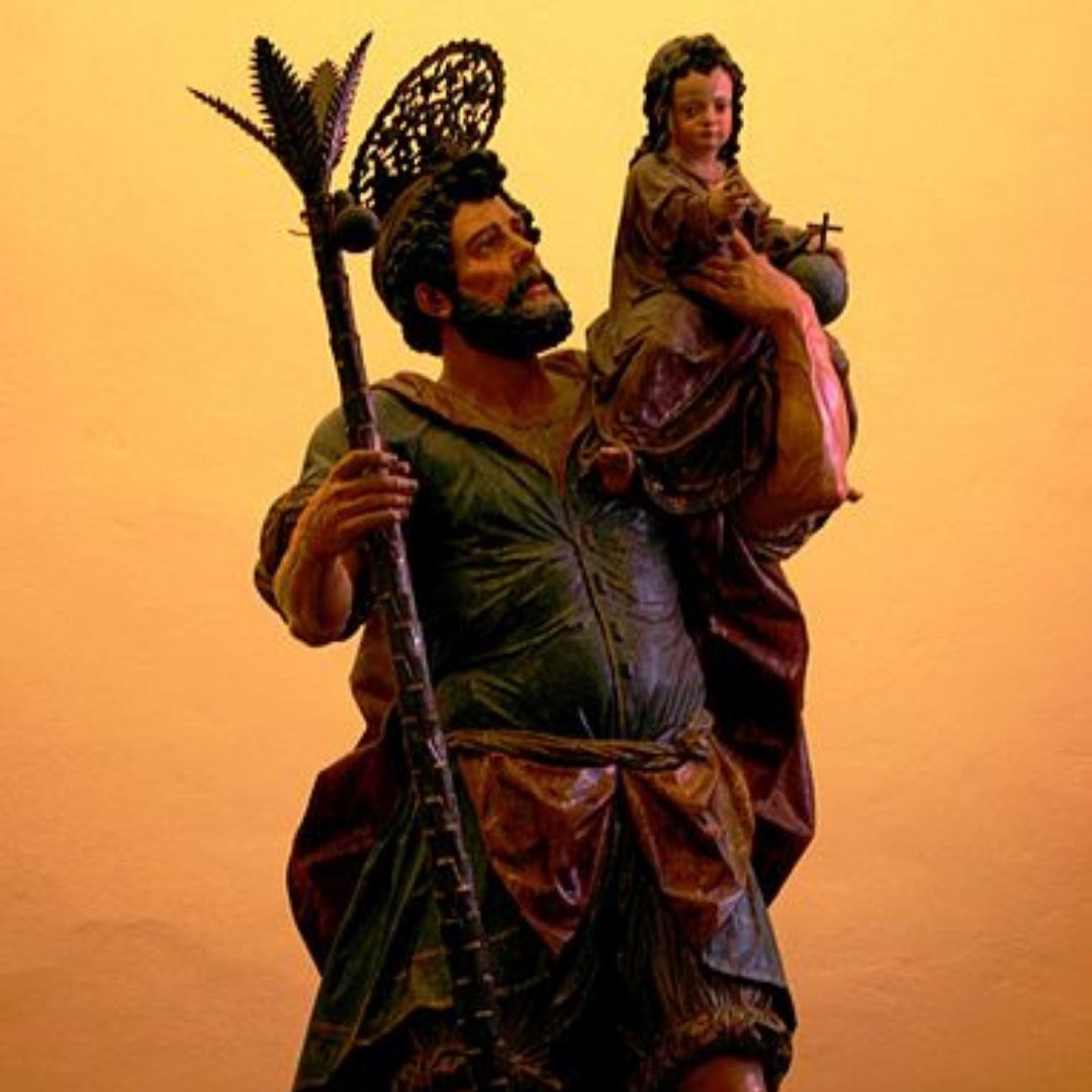 Imagem da estátua de São Cristóvão