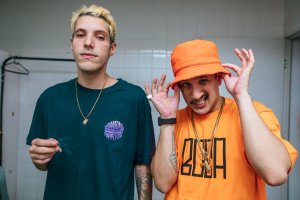Spinardi e SPVic do Haikaiss vistos de frente