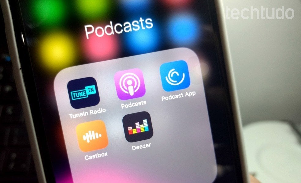 Logos de aplicativos de podcast.