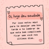 Menina ao lado de balanço vazio