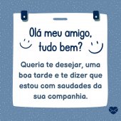 Amigos de mãos dadas na praia