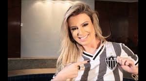 Foto de torcedora do atlético mineiro