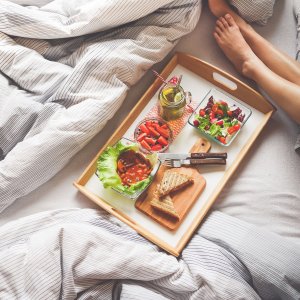 picjumbo.com Reshot Café da manhã na cama