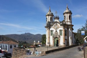 Pixabay - Marion Jeannoel Igreja em lugar alto em Ouro Preto