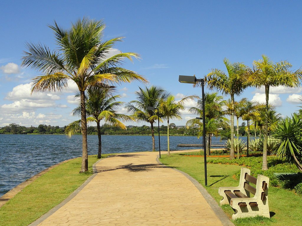 Lago Paranoá no Pontão do Lago Sul.