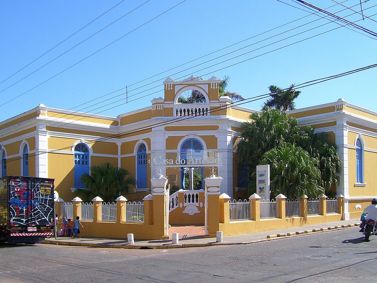 Fachada da casa do Artesão em Cuiabá.