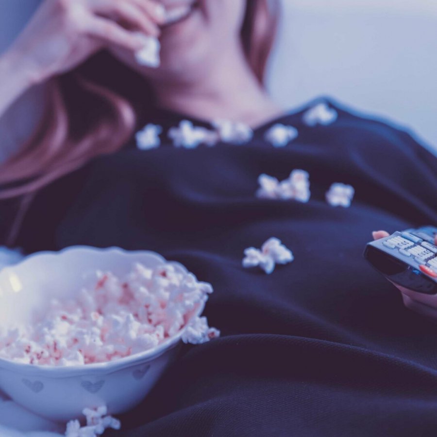 Dia de ver um filme em casa - Feliz Sábado - Sábado