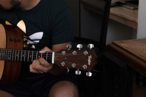 Unsplash/ Marvin Tomas Copo de café desenhado