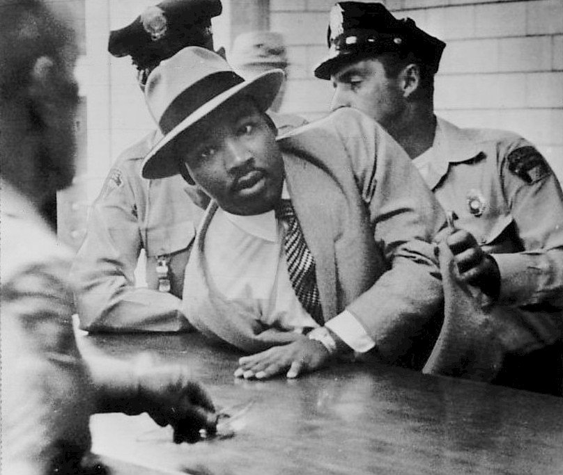 Martin Luther King sendo preso