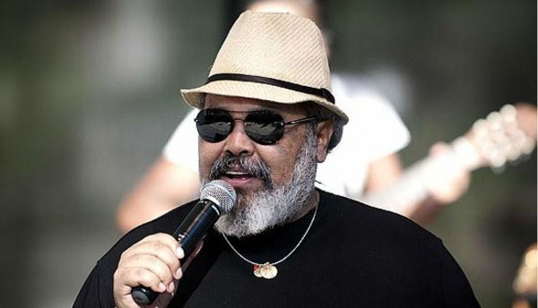 Reprodução / DCM Homem cantando / Jorge Aragão