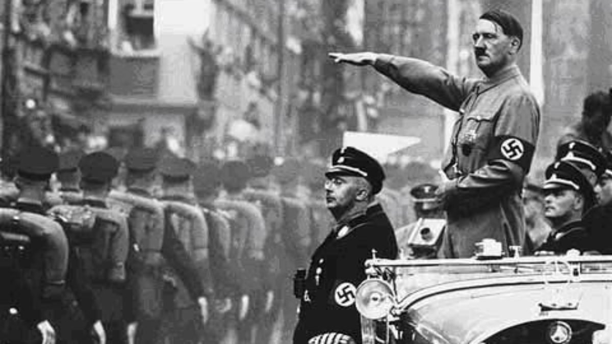 Fotografia de Adolf Hitler durante a Segunda Guerra Mundial.