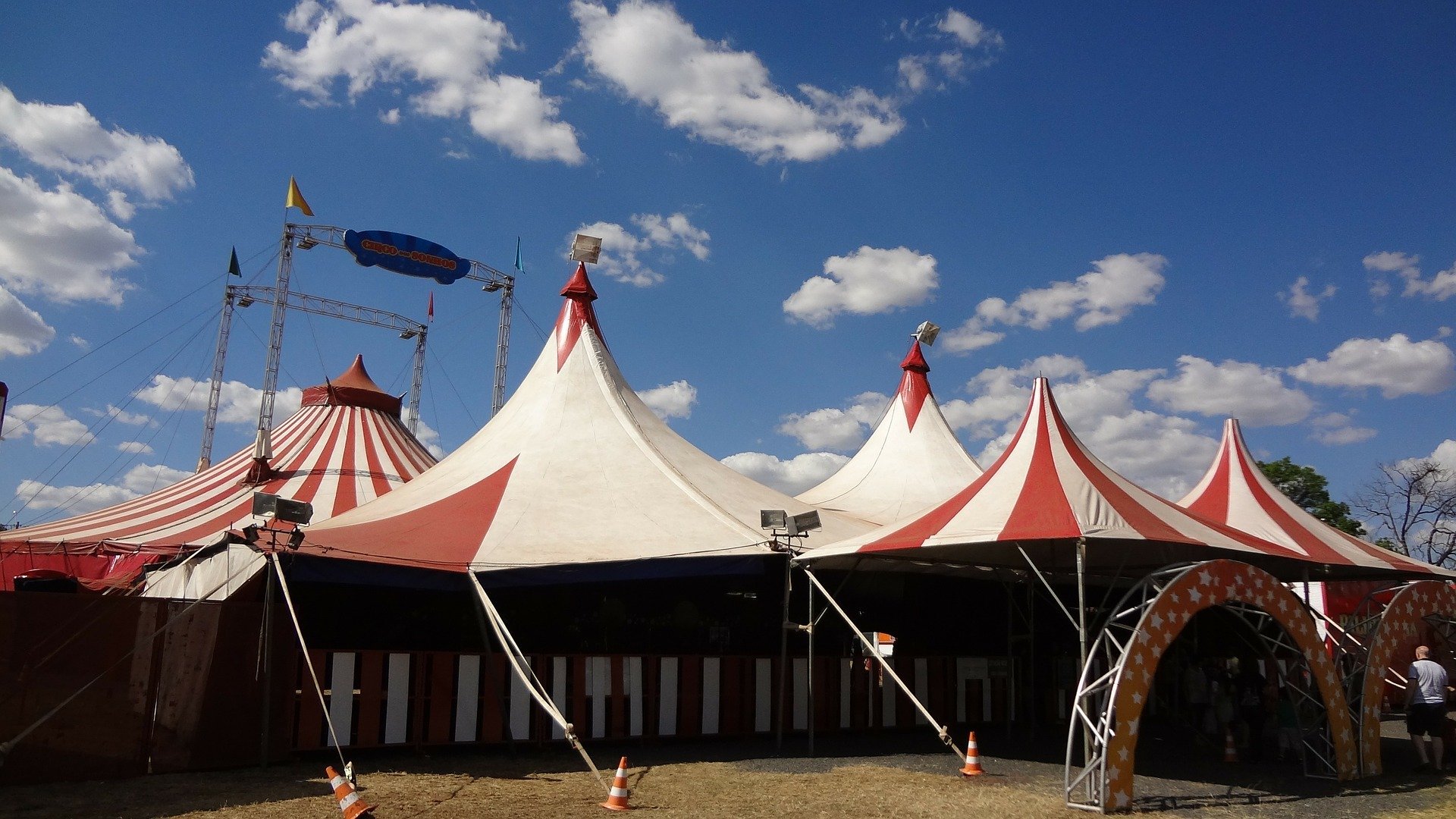 Tenda de Circo vista do lado de fora