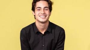 Reprodução/ Area vip Danilo Mesquita sorrindo