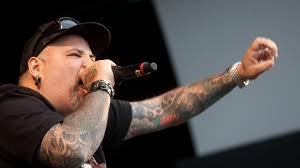 Reprodução/ Wikimetal João Gordo cantando