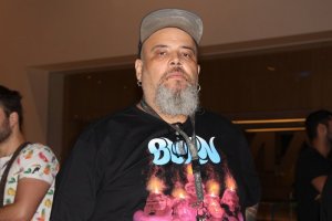 Reprodução/ Wikipédia João Gordo posando para foto com expressão séria