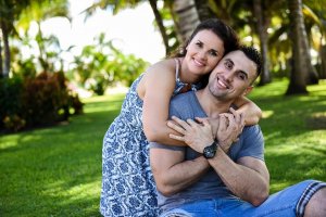 Pixabay Homem e mulher abraçados