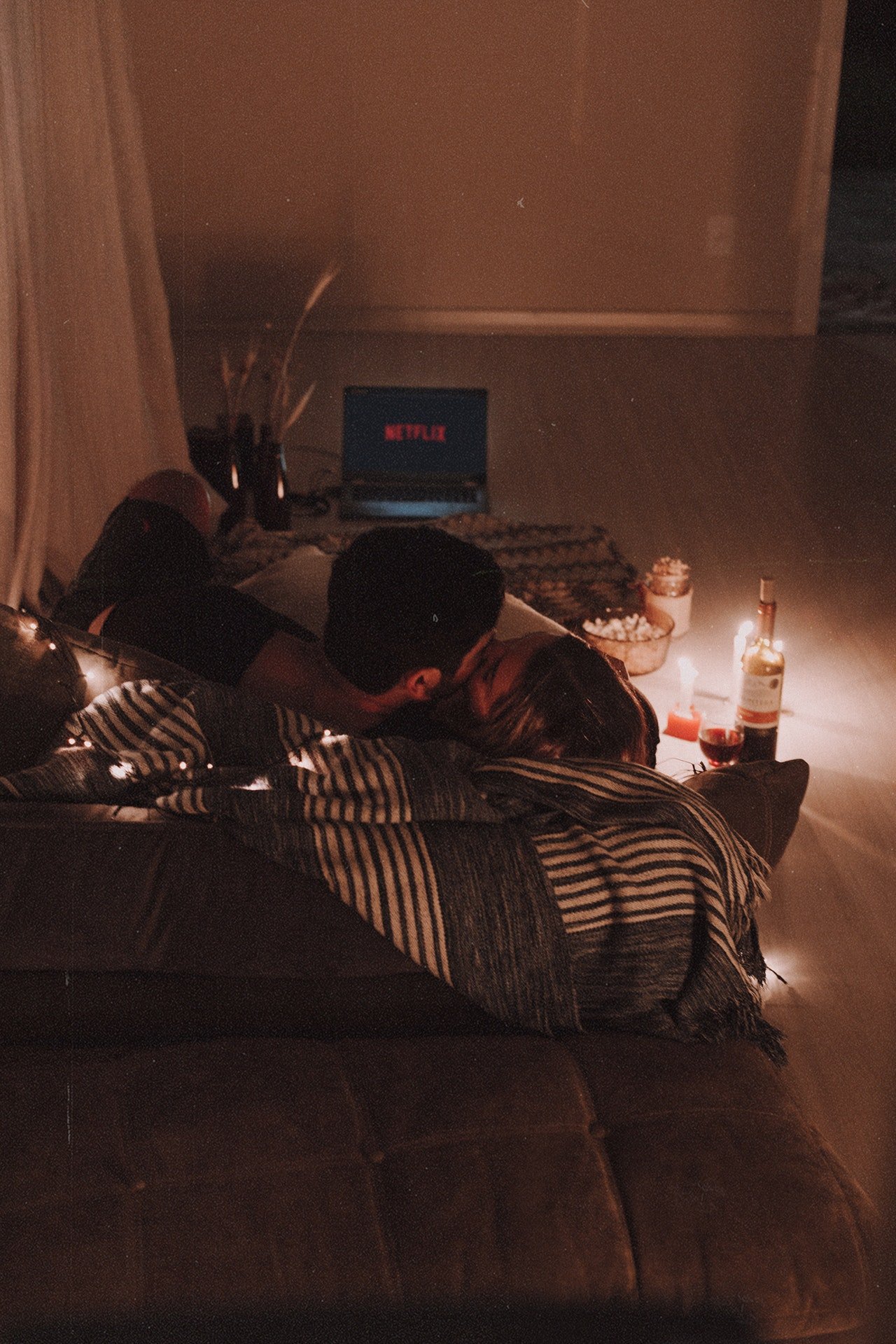 Featured image of post Casal Tumblr Assistindo Netflix
