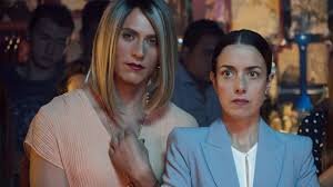 Reprodução/ Cena da série A Casa das Flores Personagens da série A Casa das Flores