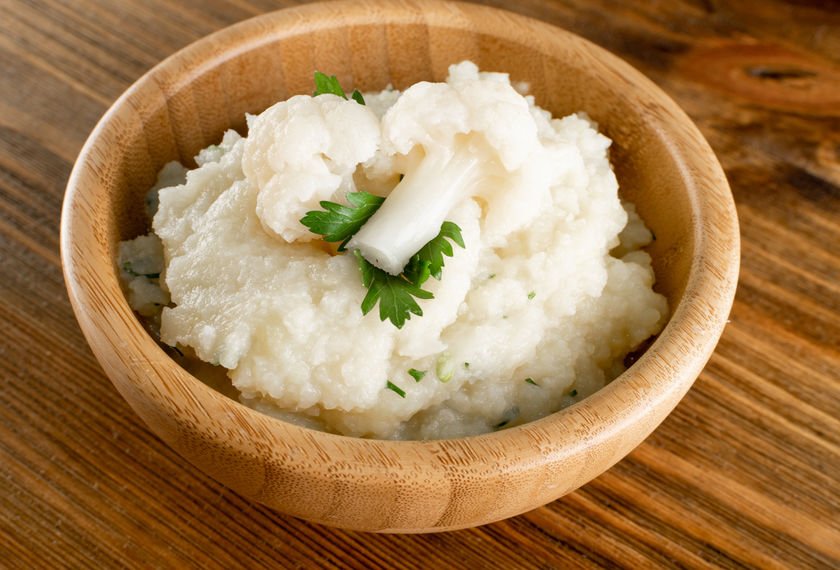 Colcannon em cuia de madeira