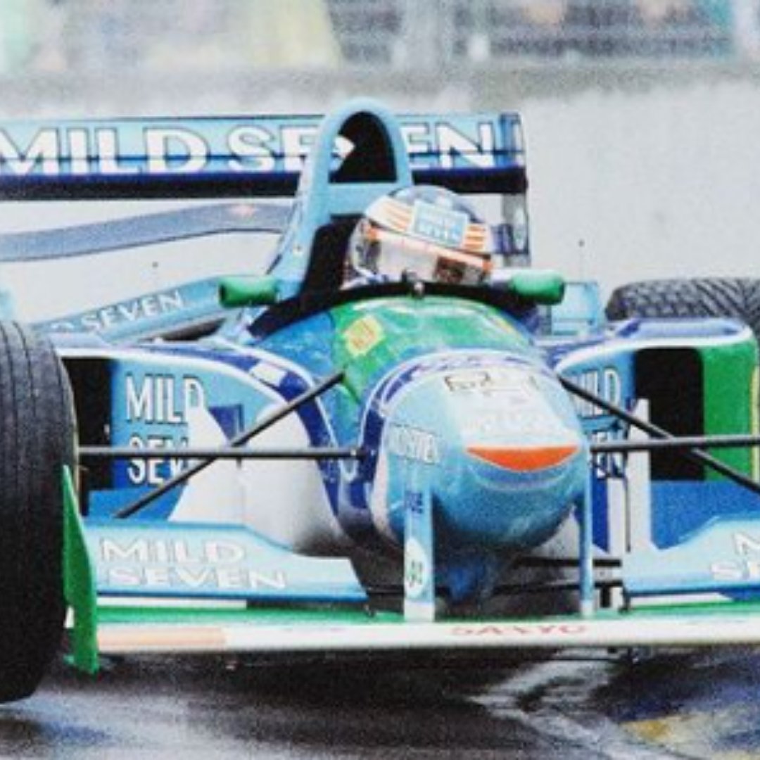 Foto de Michael Schumacher em carro de corrida