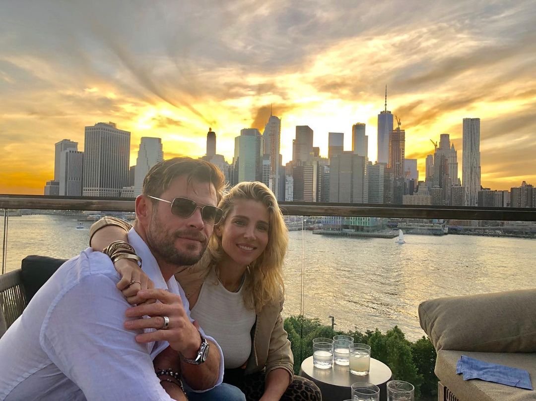 Chris Hemsworth e sua esposa.