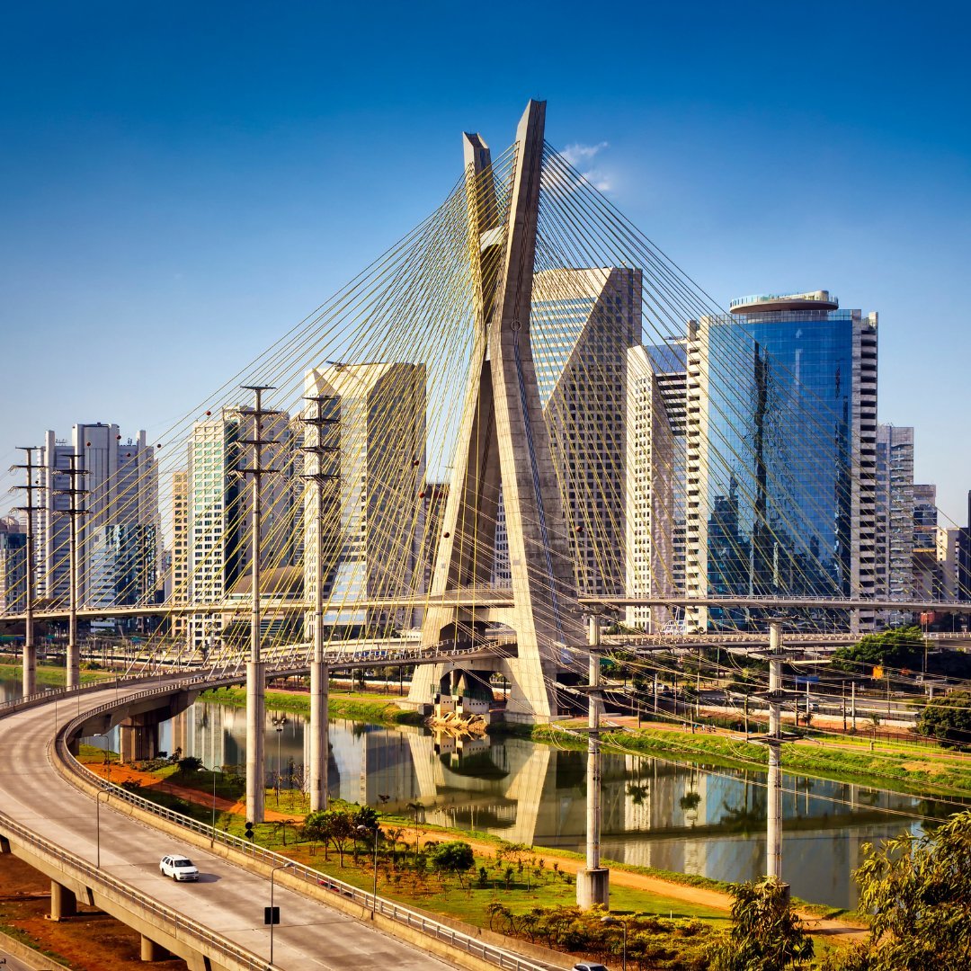 Foto da Ponte Estaiada em São Paulo