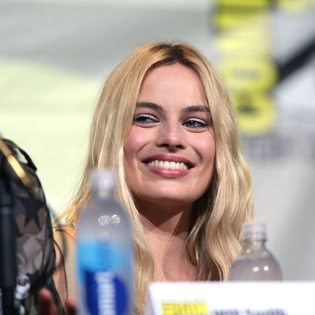 Margot Robbie em bate-papo com os fãs na Comic Con.